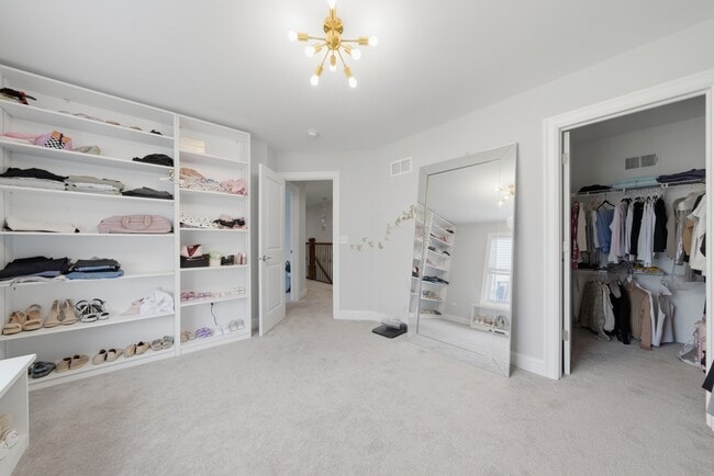 Building Photo - 7814 Brookbank Rd