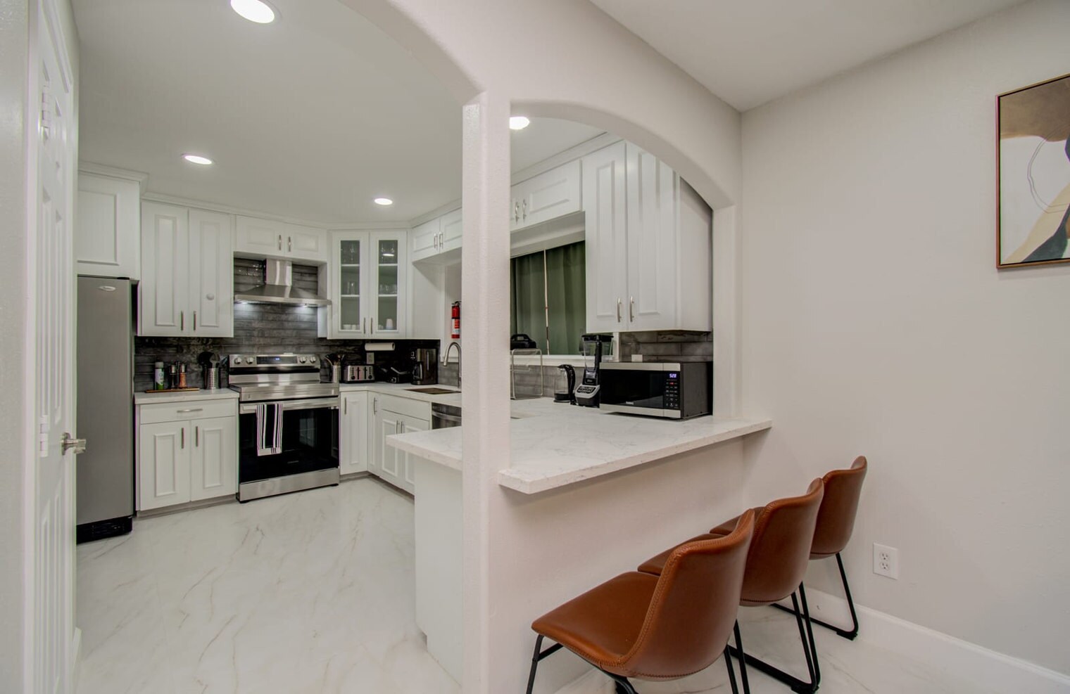 Building Photo - 8623 Parasol Ln