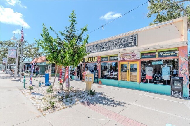 Building Photo - 3128 59th St S