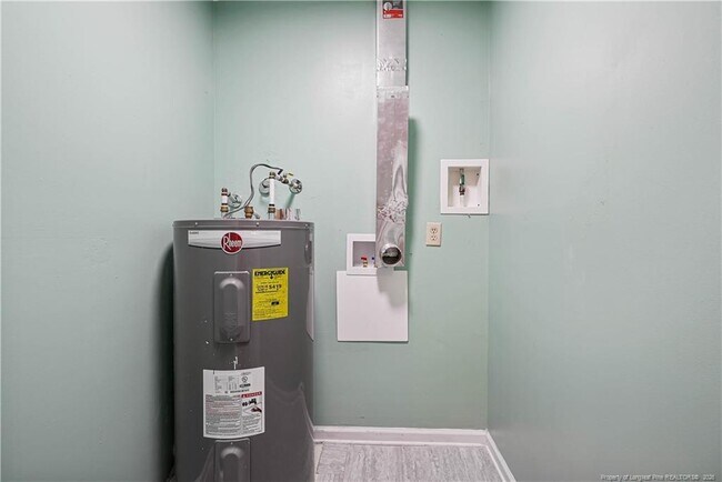 Building Photo - 2105 Wexford Oaks Ct