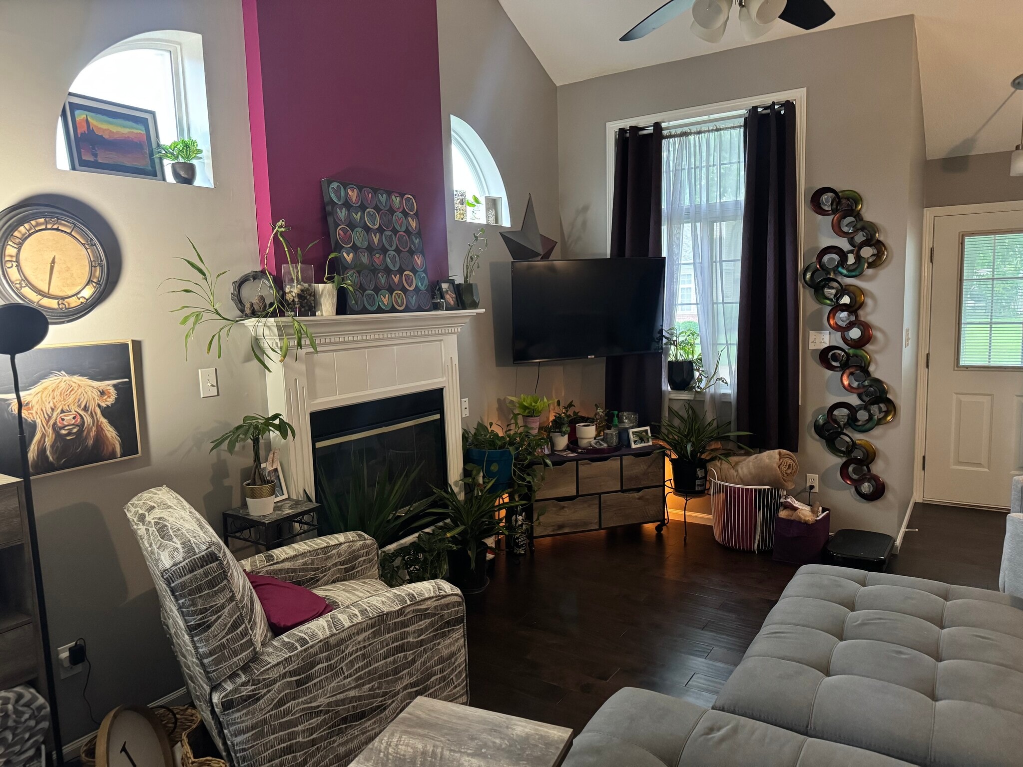 Living room. Gas fireplace - 4430 104th St