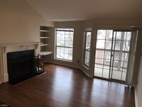 Building Photo - 1 br, 1 bath Condo - 12154 Penderview Terr...