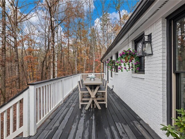 Building Photo - 7328 Ivy Cir