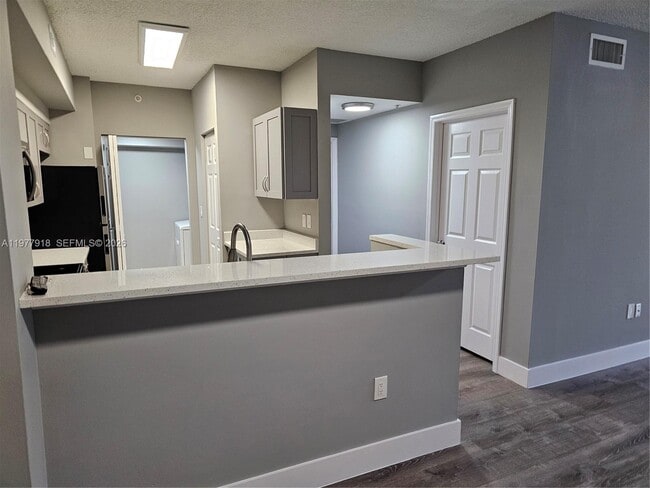 Building Photo - 2320 E Preserve Way