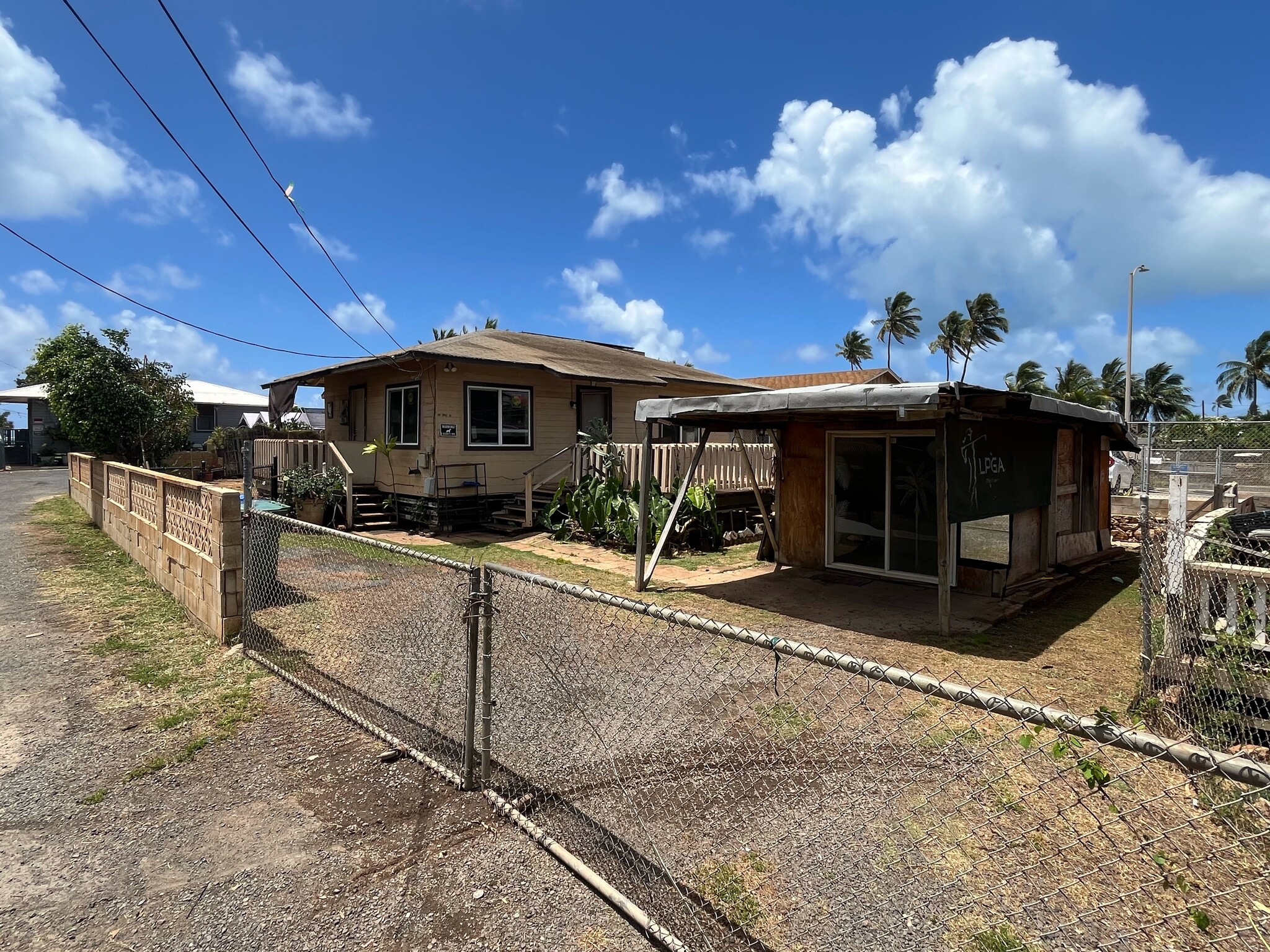 gated - 91-525 Hapalua St