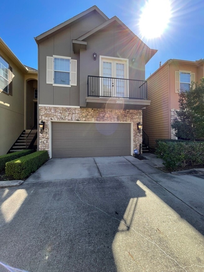 Building Photo - 2605 Almeda Forest Ct