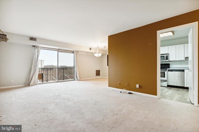 Building Photo - 12001 Old Columbia Pike