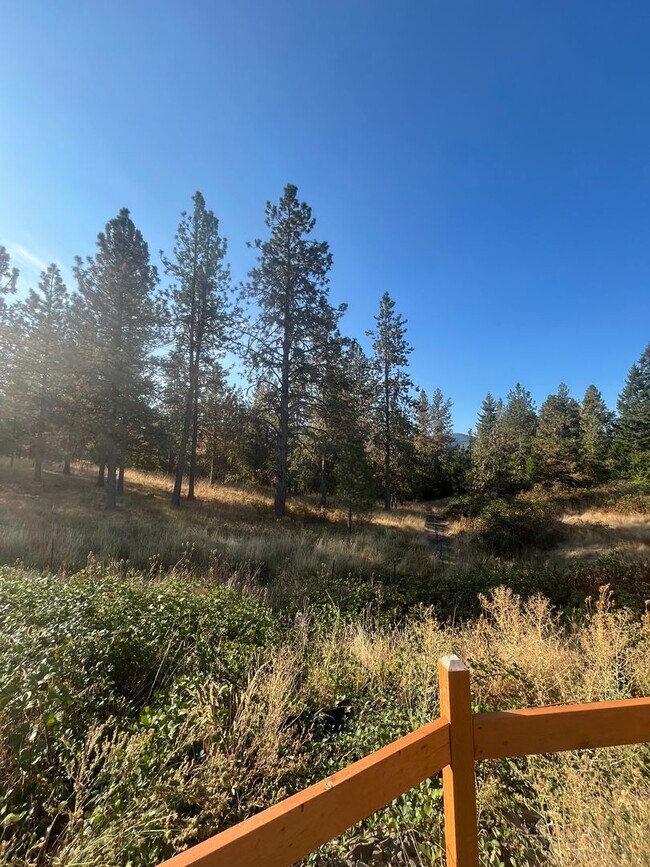 Building Photo - 3-Bedroom 2-Bathroom home in Lowell