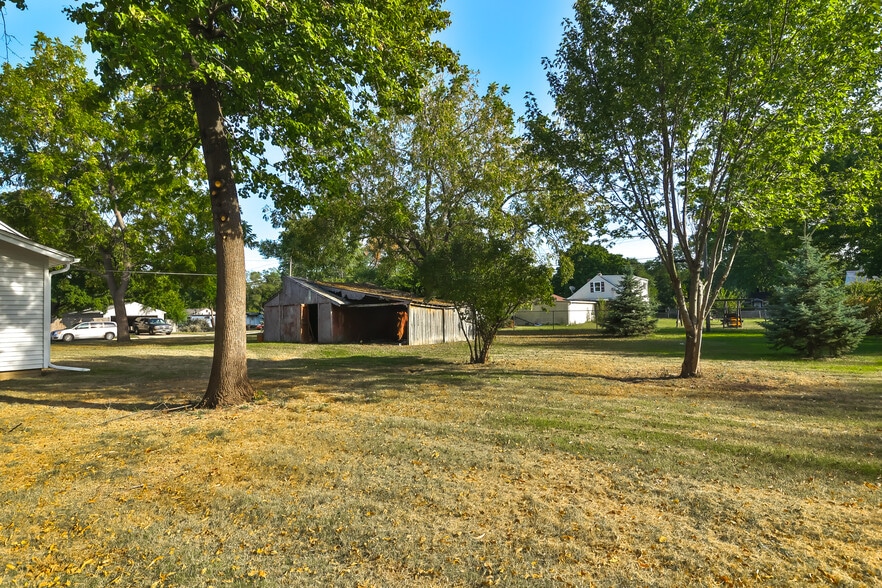 Building Photo - 855 Wood Ave