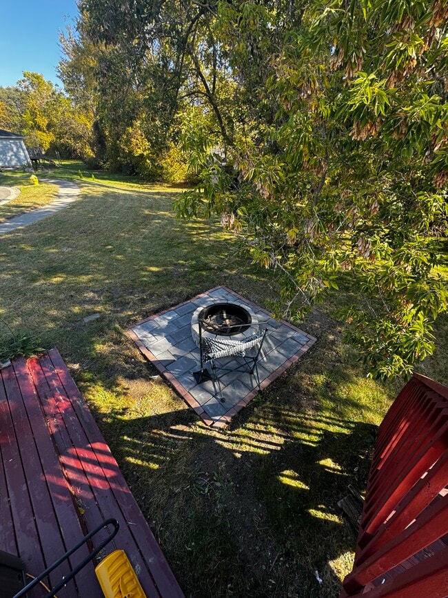 Building Photo - 963 Sagewood Ct