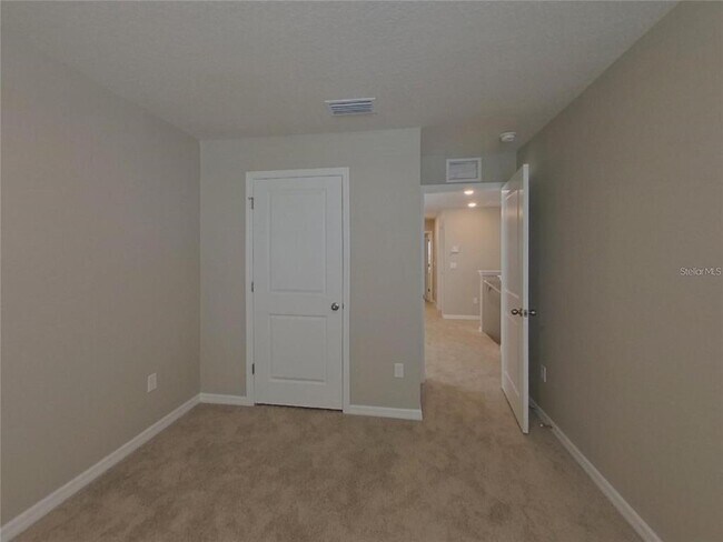 Building Photo - 10734 Hidden Banks Gln