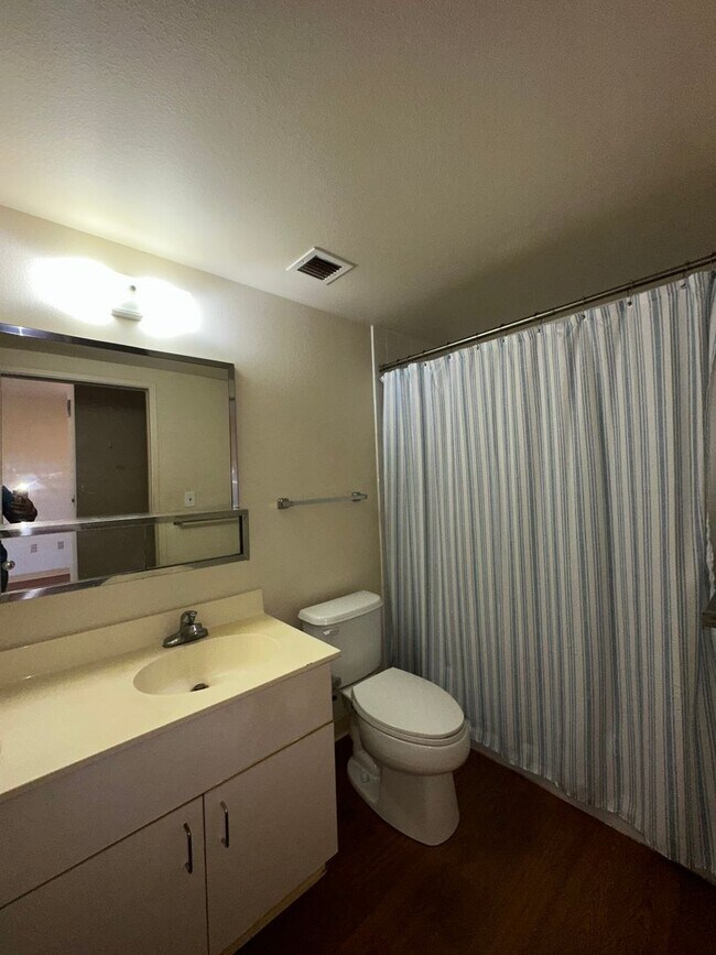 Building Photo - Plantation Town Apartments - Paiwa Tower 1...