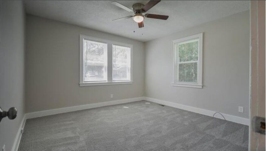 Building Photo - 525 W Buena Vista Ave