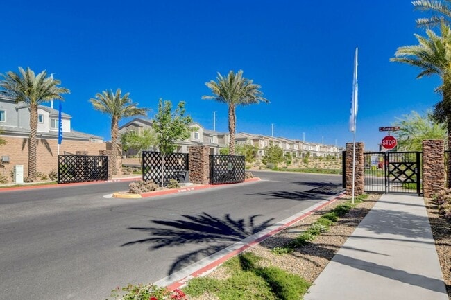 Building Photo - 10772 Paget Ct