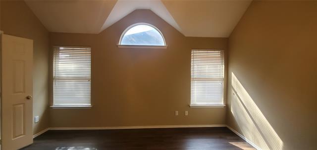 Building Photo - 10901 Camelot Dr