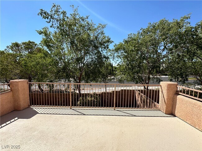 Building Photo - 11233 Playa Caribe Ave