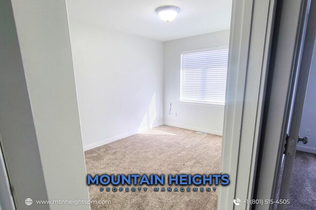 Building Photo - 3756 W Angelica Way