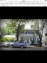 Building Photo - 400 Simonton St