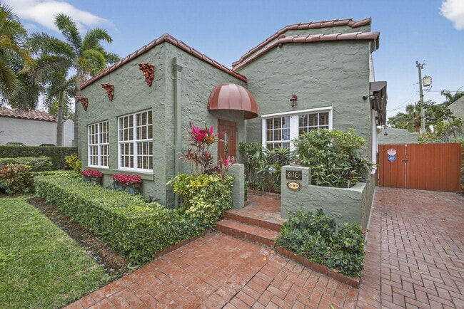 Building Photo - 616 Upland Rd