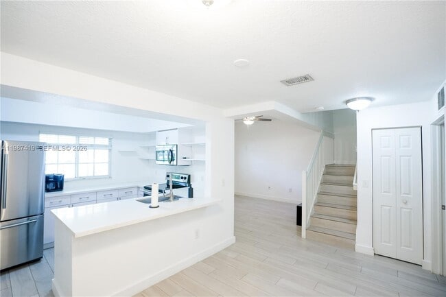 Building Photo - 350 NW 19th Terrace