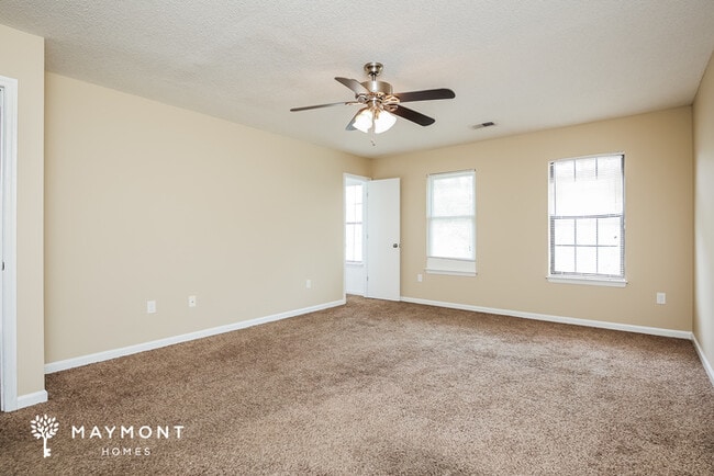 Building Photo - 115 Train Dr