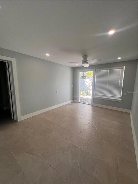 Building Photo - 40 82nd Ave