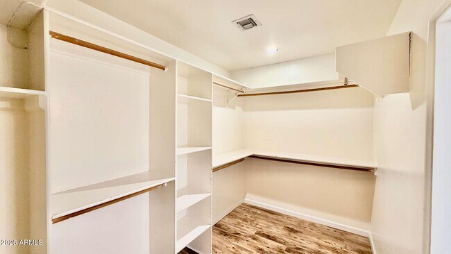 Building Photo - 8101 N 13th Pl