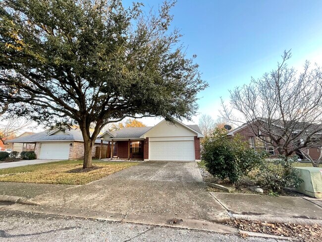 Building Photo - 9503 Dalewood Dr