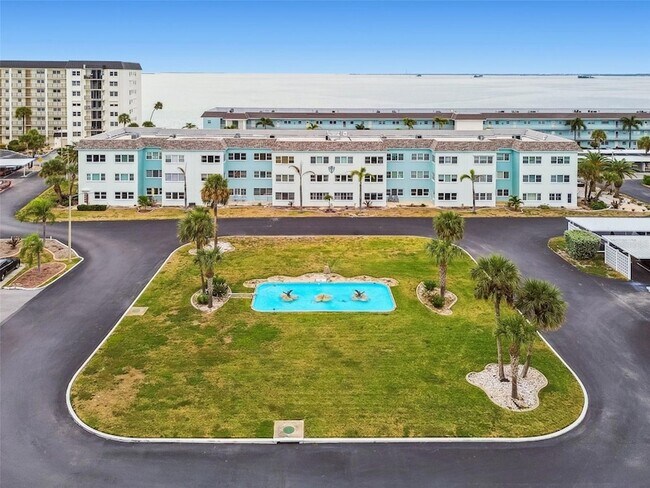 Building Photo - 8 Glencoe Pl