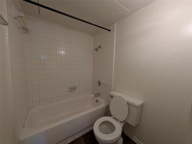 Building Photo - 8560 Park Ln