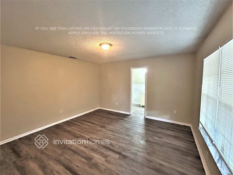 Building Photo - 718 Climate Dr