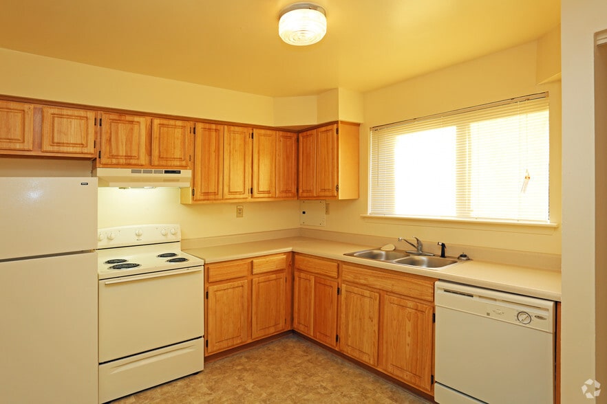 Primary Photo - Beechwood & Beechwood Terrace Apartments