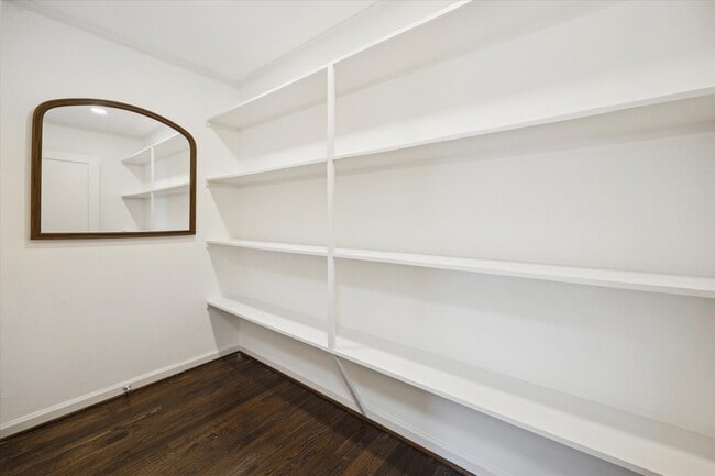 Building Photo - 2619 Eastgrove Ln