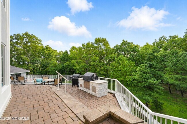 Building Photo - 401 Overlook Dr