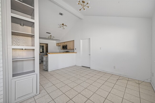 Building Photo - 22723 Timber Dust Cir