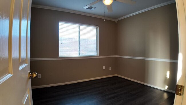 Building Photo - 2919 Foxden Dr
