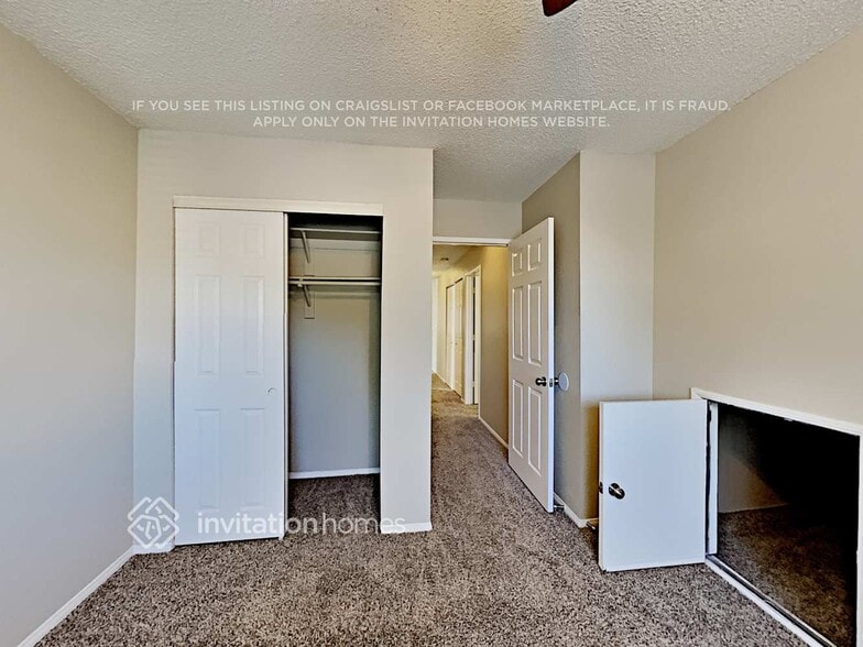 Building Photo - 1740 La Cruz Dr