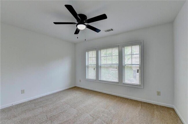 Building Photo - 1000 Parkside Wood Ct