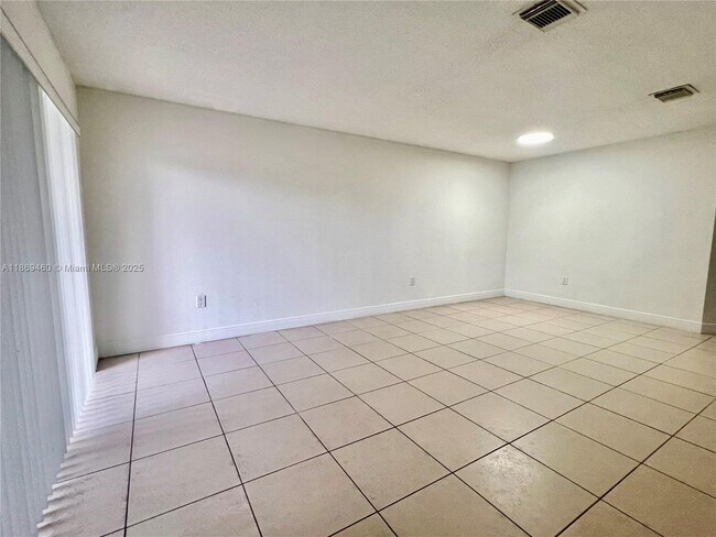 Building Photo - 4704 NW 114th Ave