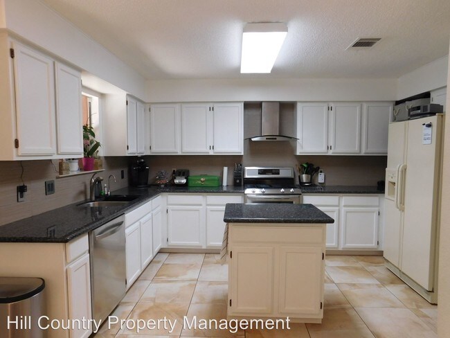 Building Photo - 13218 Tamayo Dr