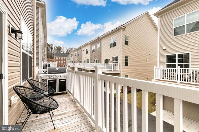 Building Photo - 12925 Brickyard Blvd