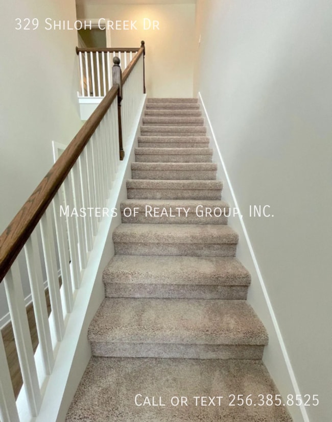 Building Photo - 329 Shiloh Creek Dr