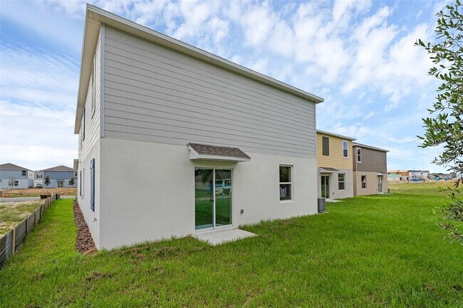Building Photo - 5428 Meadow Walk Dr