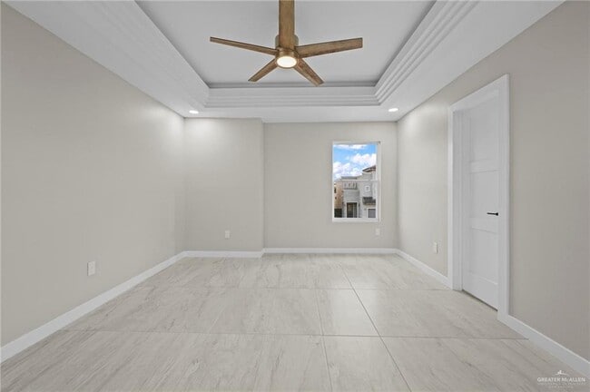 Building Photo - 18 Corales St