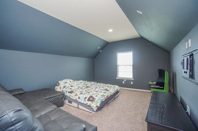 Building Photo - 9506 Bonbrook Bend Ln