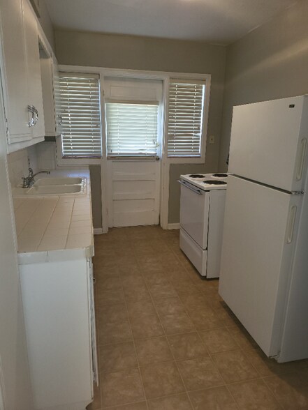 Building Photo - 715 N Buffum St