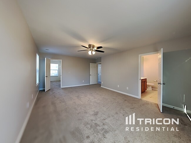 Building Photo - 1 Ridgeleigh Way