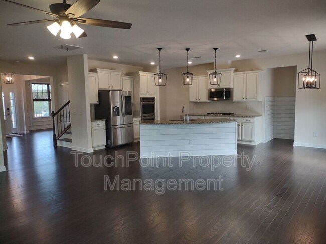 Building Photo - 1019 Hamilton Mill Dr