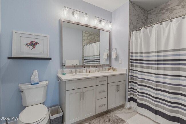 Building Photo - 116 West Ave