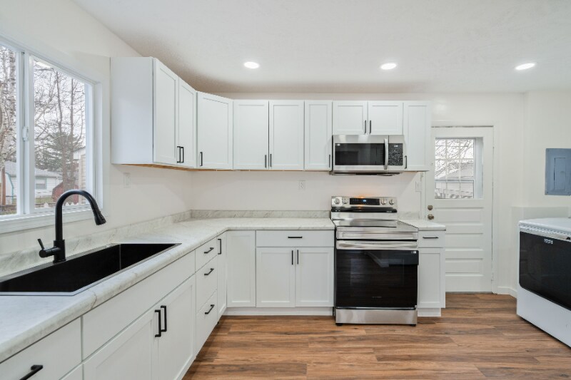 Building Photo - 2519 Walker Ave